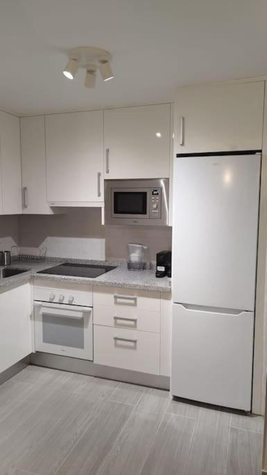 Apartamento Moderno A 1Km De Granada Kültér fotó