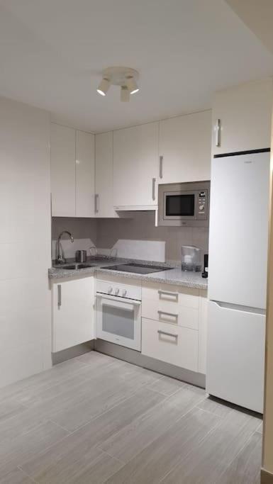 Apartamento Moderno A 1Km De Granada Kültér fotó
